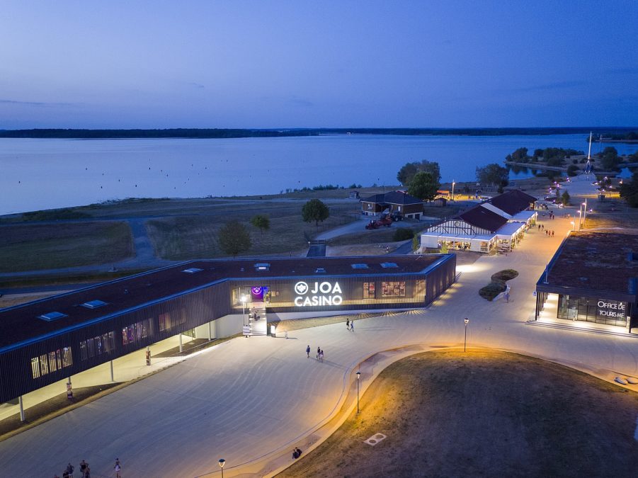 station-nautique et-commerces-Pascal-Bourguignon-Lac-du-Der